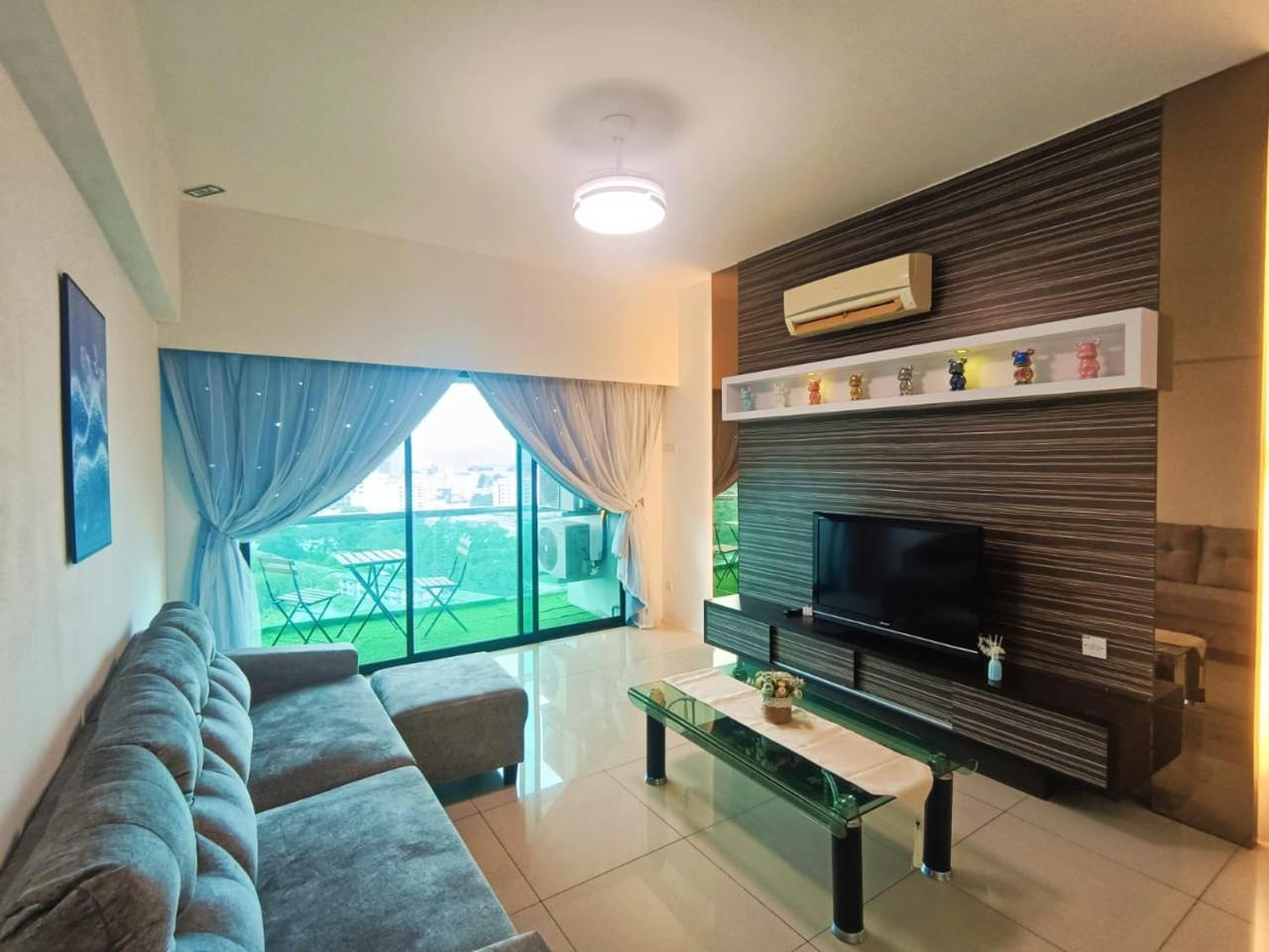 K. Riverfront Apartment Ipoh Exterior photo